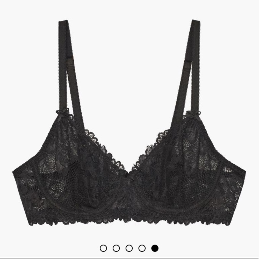 Savage x Fenty unlined lace bra